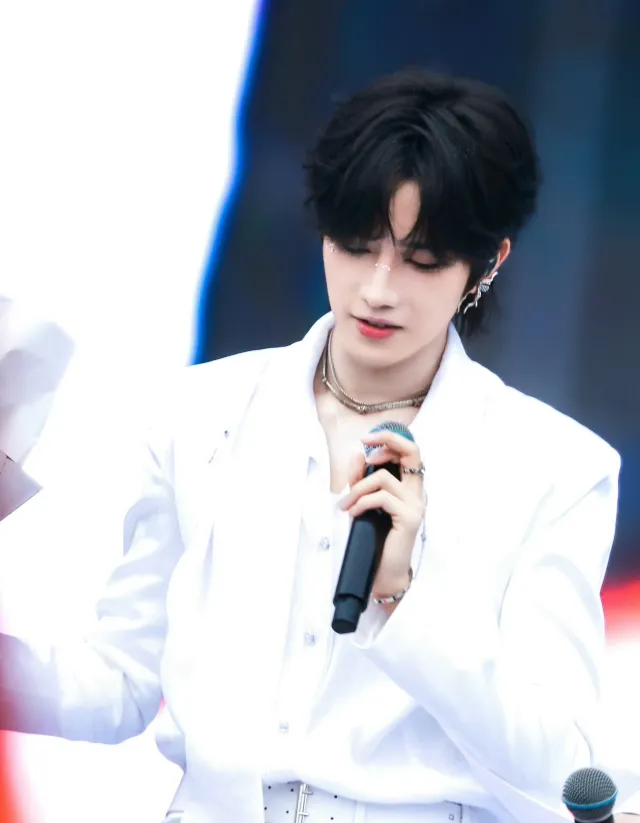 Prythian's Shadow // Xia Qi AU