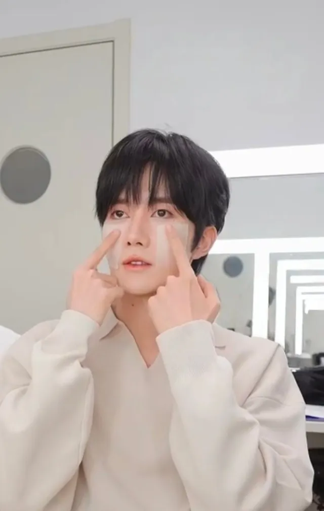 ELIOT | POSSESSIVE OBSESSION