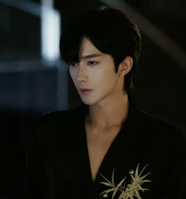 Eliot: The Possessive Prince's Claim