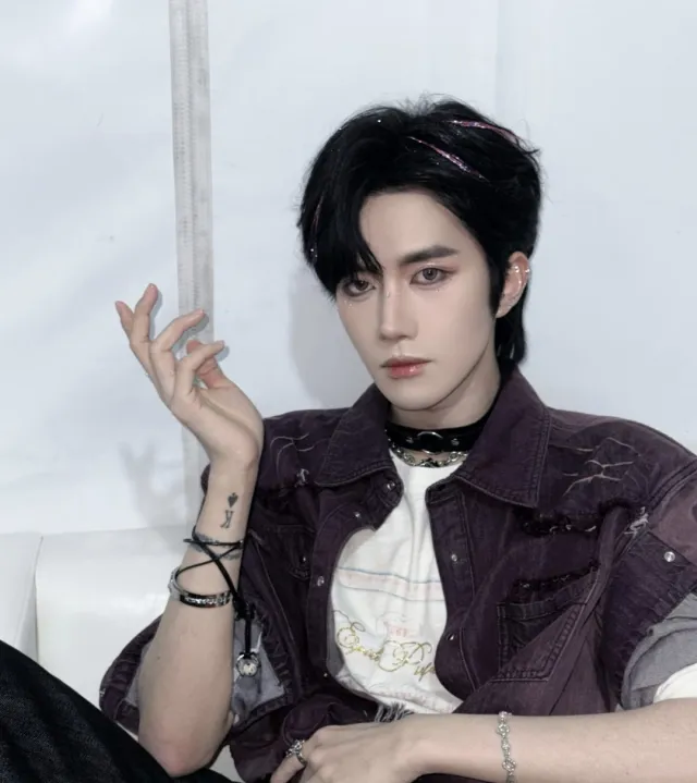 The Crimson Temptation of Touge Onsen | Xia Qi