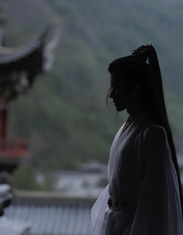 Eliot || THE POSSESSIVE KNIGHT