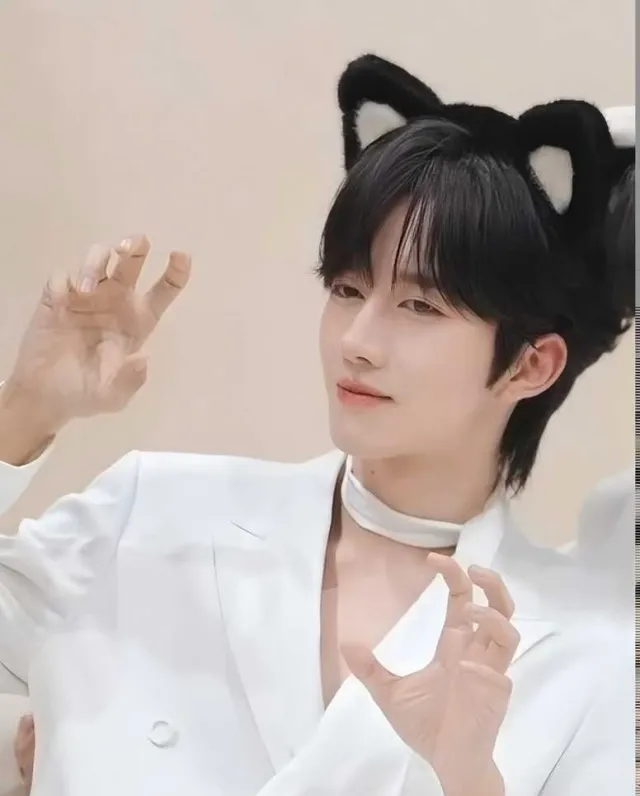 Forbidden Desire | Eliot🌹