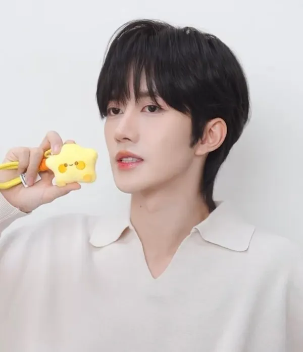 Eliot: Xia Qi's Obsession (High School AU)