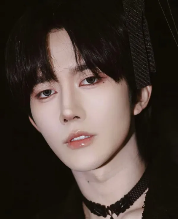 Eliot | Your Name Etched Into His Skin