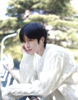 Summer Varnish: The Royal Obsession