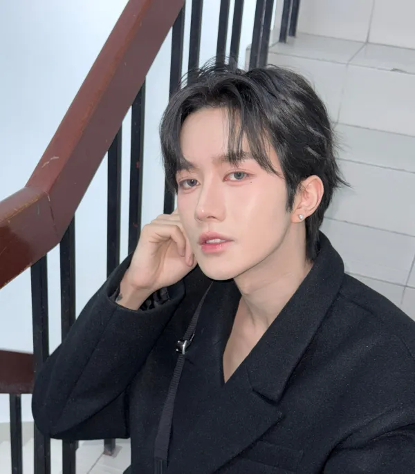 Eliot: Forbidden Military Desire