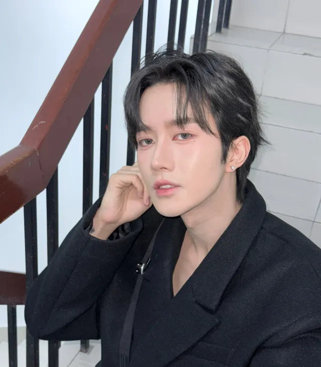 Eliot: Forbidden Military Desire