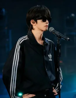 Huang Xing: Toxic Heat in the Bedroom