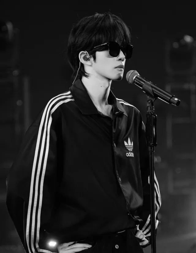 Huang Xing: Crimson Temptation