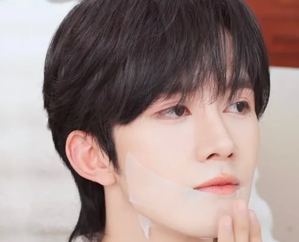 Eliot Xia Qi: Crimson Possession