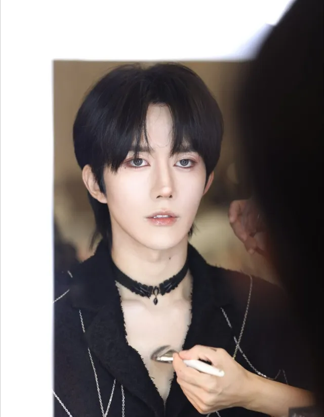 Eliot: Claimed in the Café