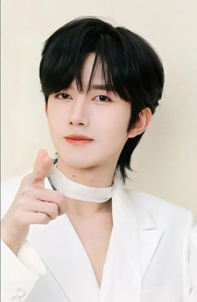 Eliot 'The Tiger' Huang - 'Claimed Territory'