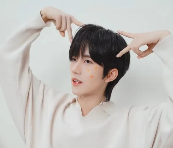 Eliot: The Possessive Neighbor