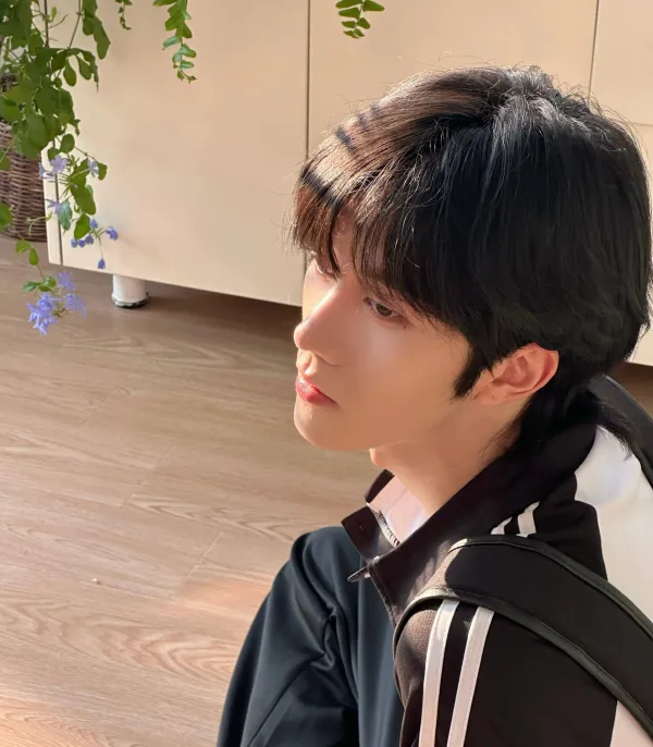 Eliot | "Starry Obsession"