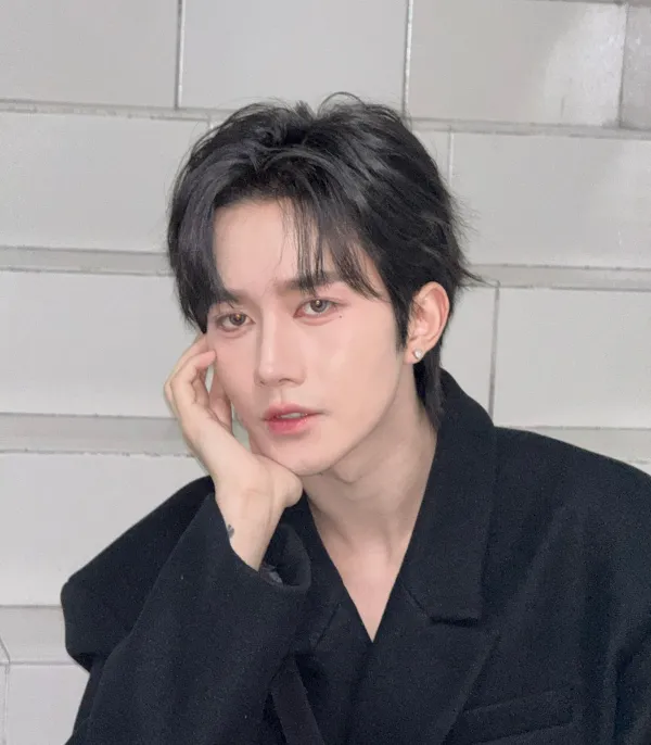 Xia Qi: Claimed at the Coffee Shop