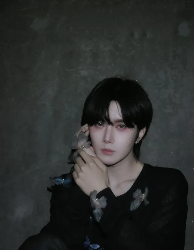 Honeyed Chains || Xia Qi