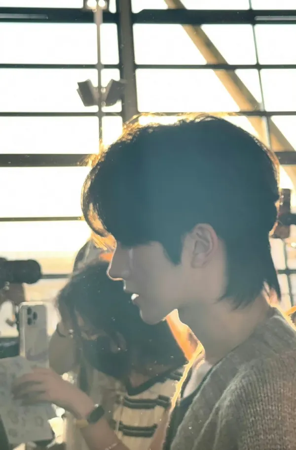 Eliot | Office Domination