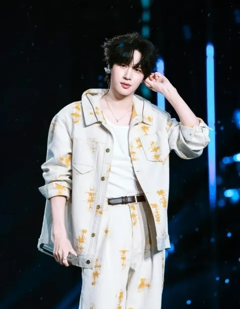 Zhanxuan •[The Cat Returns: Feral Kingdom]•