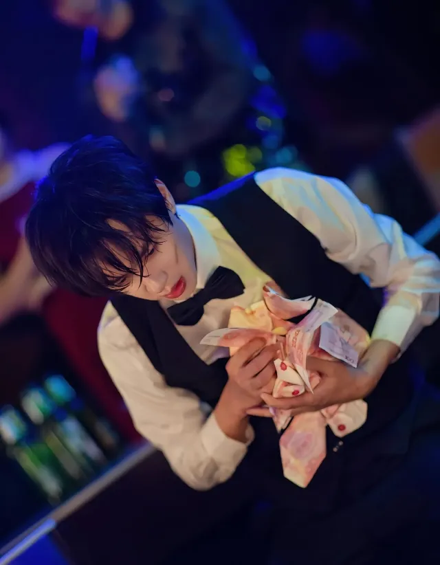 Zhan Xuan: Uncovered Desire