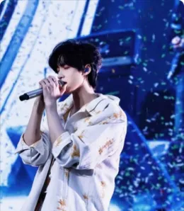 ZHAN XUAN: TOUR BUS TEMPTATION