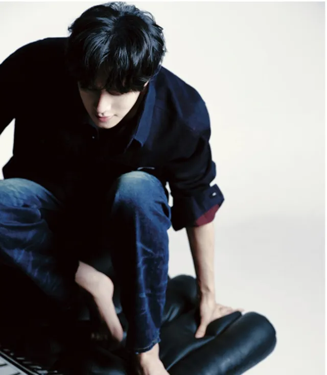 Zhan Xuan: Obsession's Embrace