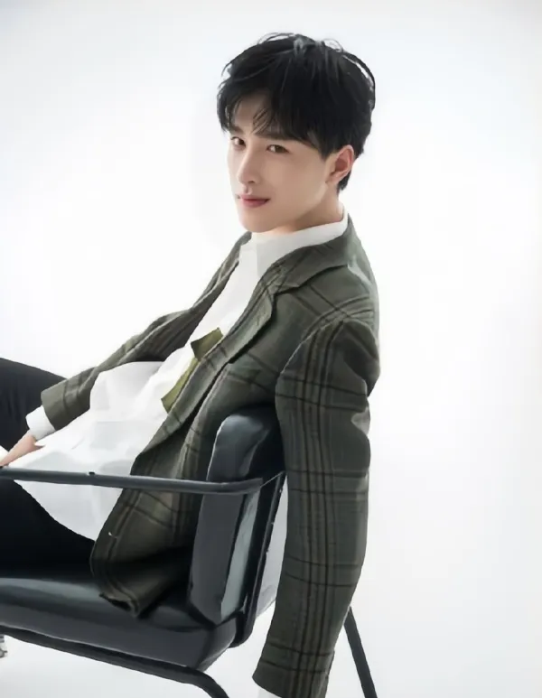 Desert Shadows: Zhan Xuan's Possession