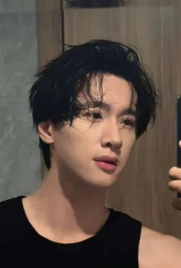 Shadow's Poison: Zhan Xuan's Midnight Bar