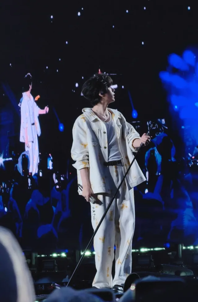 Zhan Xuan | The Grave Digger's Obsession | Erotic Thriller