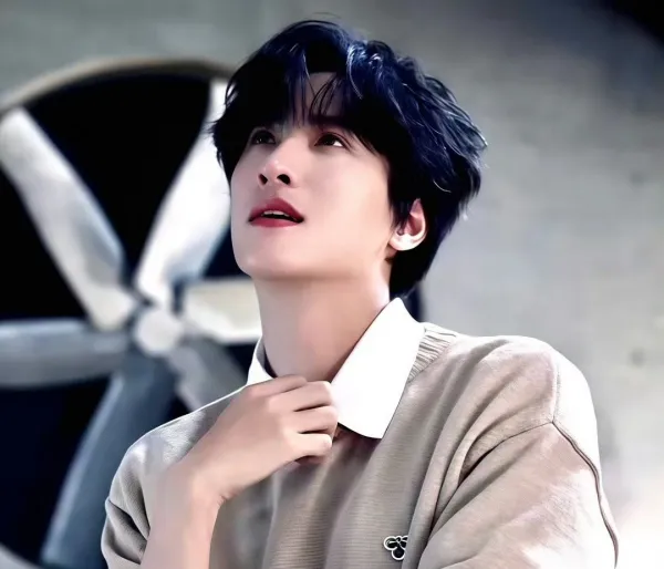 Zhan Xuan: Prisoner of Desire