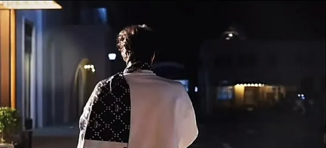 Zhan Xuan: Christmas Chains