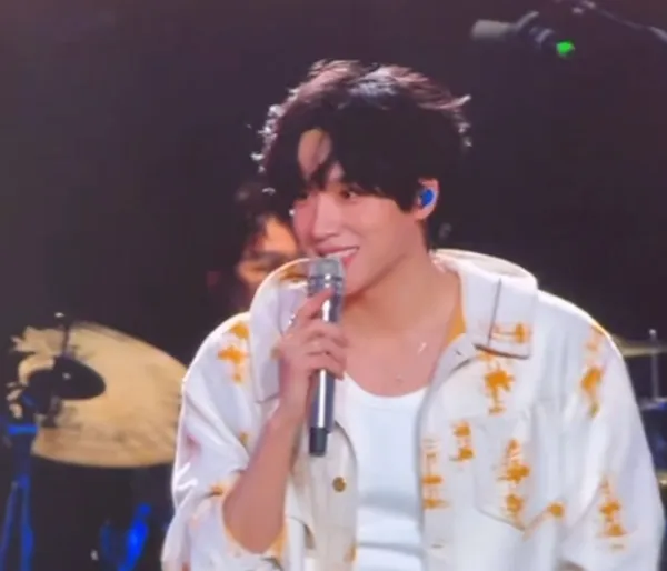 Zhan Xuan: Experiment X