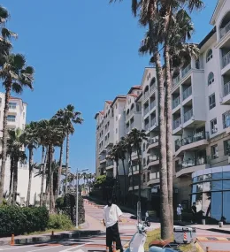 Zhan Xuan: Dangerous Muse