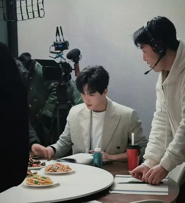 Forbidden Touch || Zhan Xuan