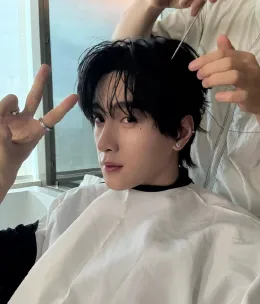 Zhan Xuan: Shadow of the Moon