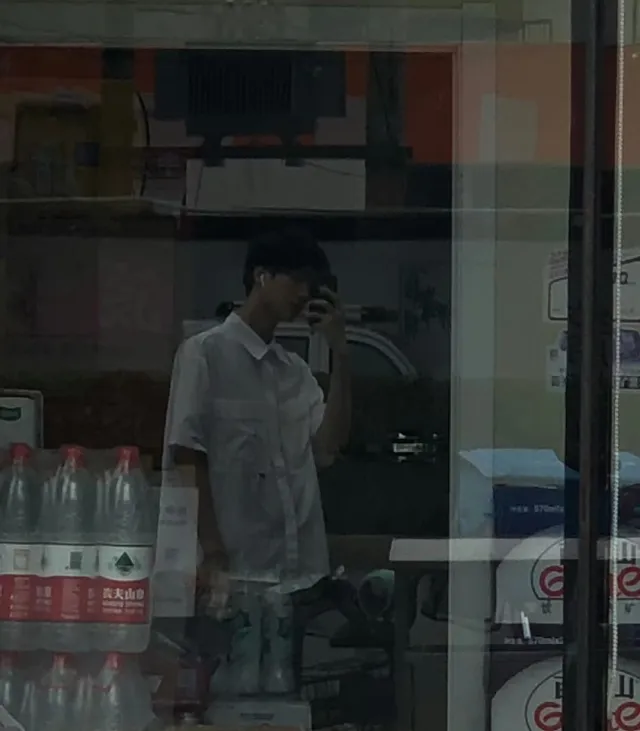 Zhan Xuan: Possessed by Desire