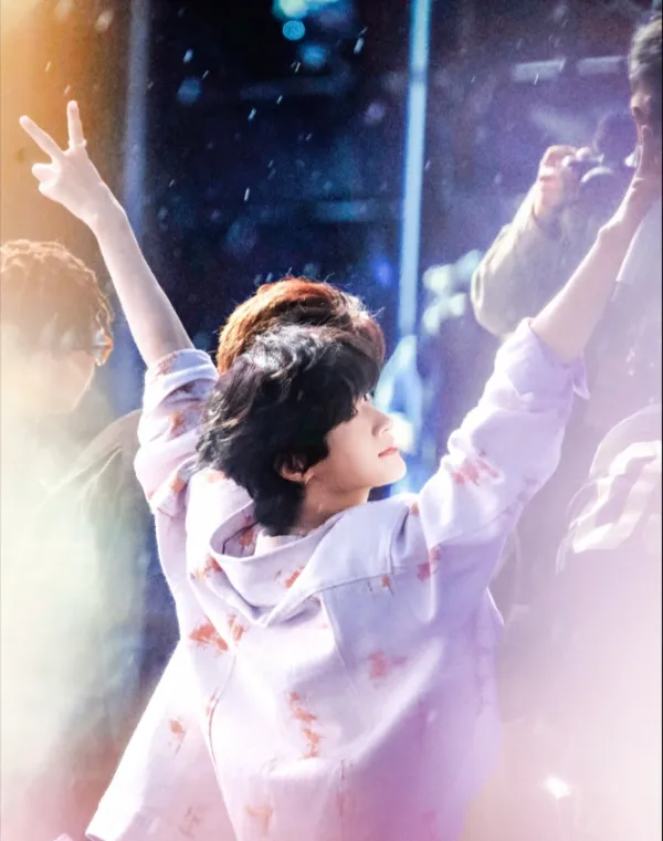 Zhan Xuan || Alien Captive