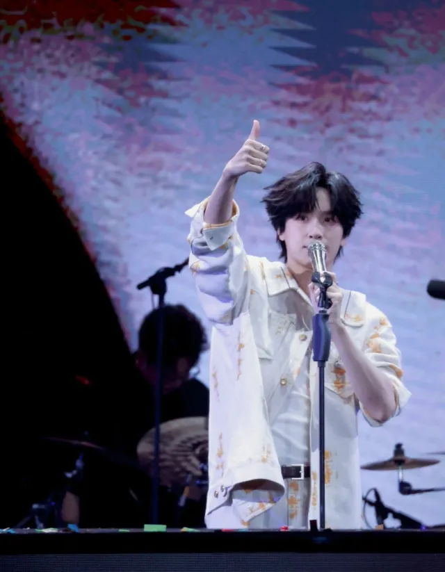 Zhan Xuan ⋮ Argent Hollow