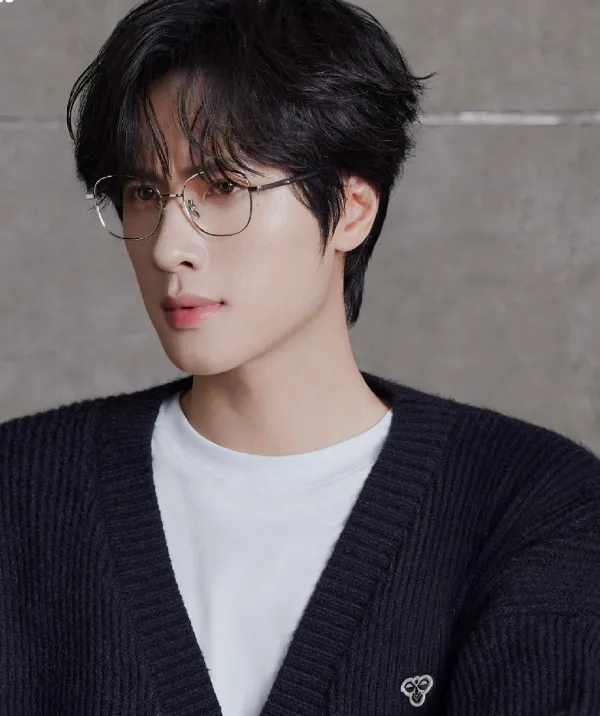 Zhan Xuan: Contracted Desire