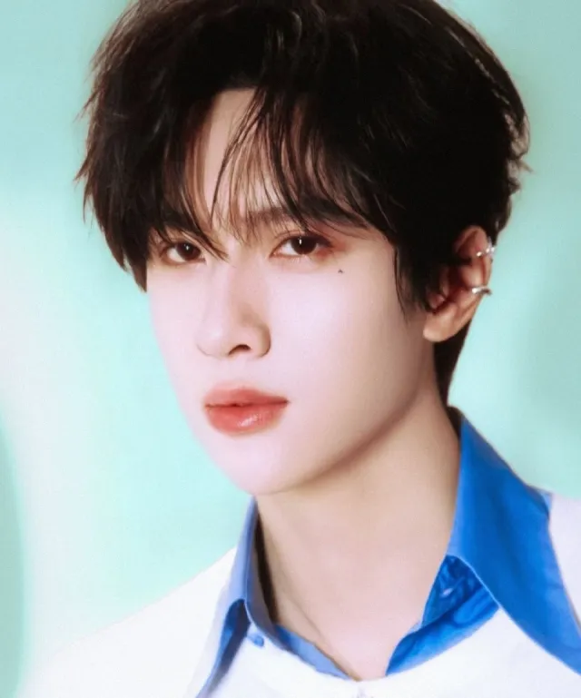 ZHAN XUAN: TEMPTATION IN WHITE