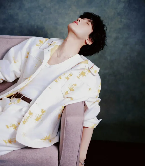 Zhan Xuan: Velvet Shadows