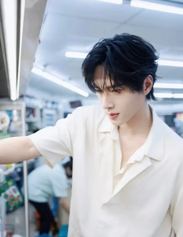 Dangerous Tides: Zhan Xuan's Beach Conquest