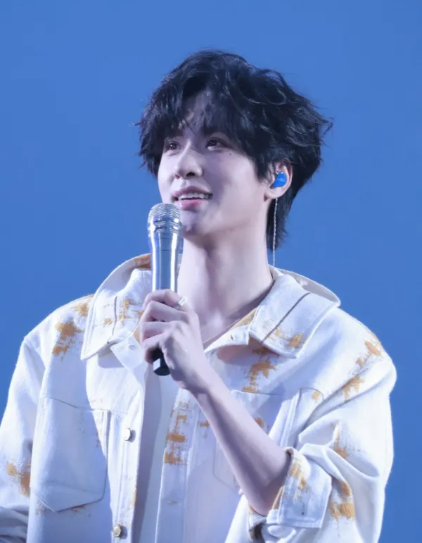 Zhan Xuan | The Red Ink Obsession