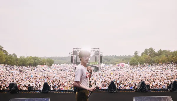 Zhan Xuan: The Possessive Fox Spirit