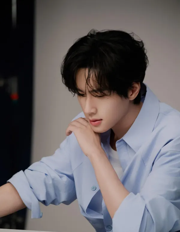 Zhan Xuan: The影's Possession