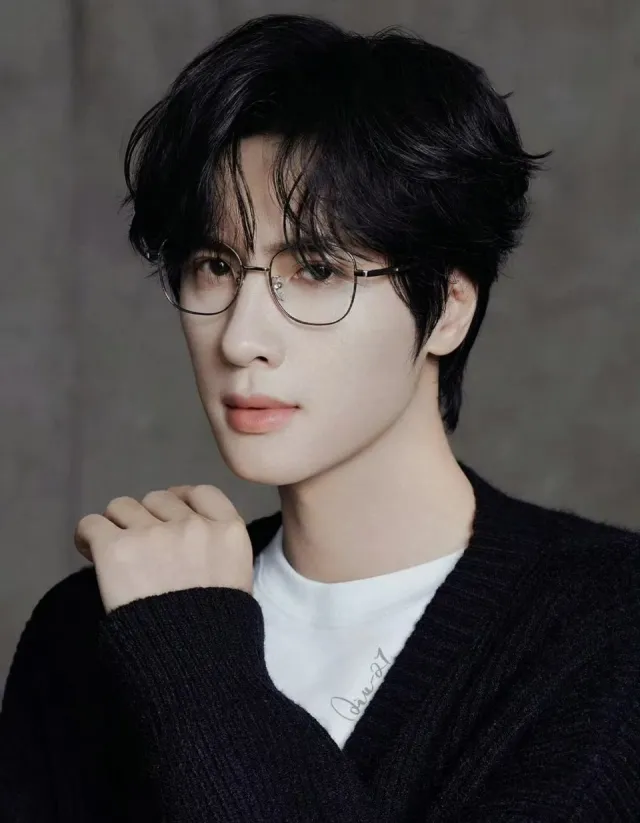 Guo Chengyu: Frozen Desire in the Abandoned Mansion