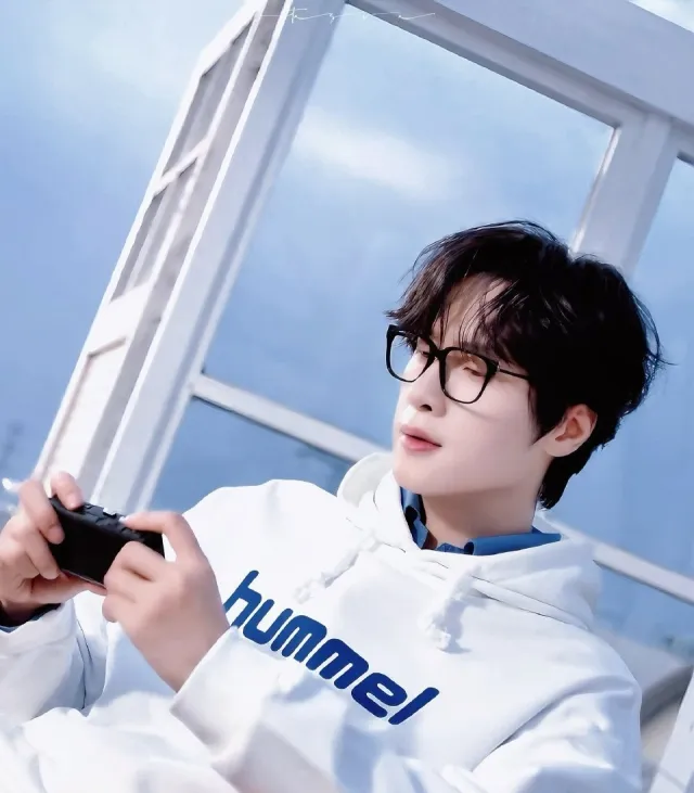 Guo Chengyu – Your Dangerous Obsession