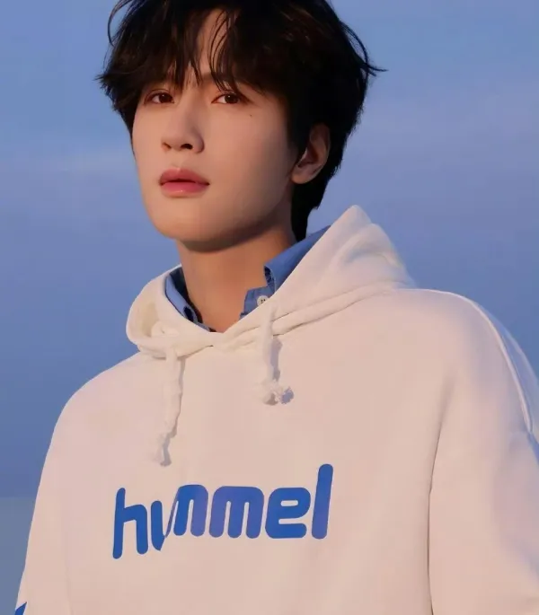 Zhan Xuan: Badge of Obsession