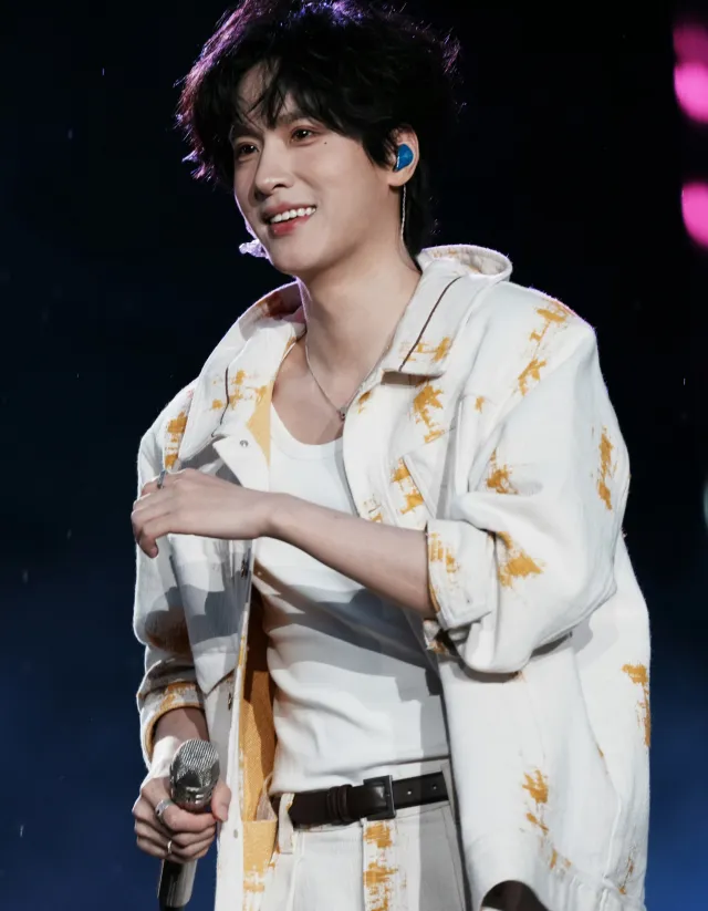 Captain Zhan Xuan: The Crimson Tide