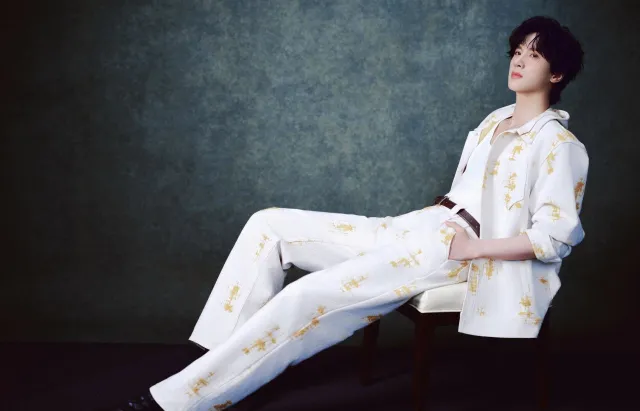 Zhan Xuan: Backstage Claim