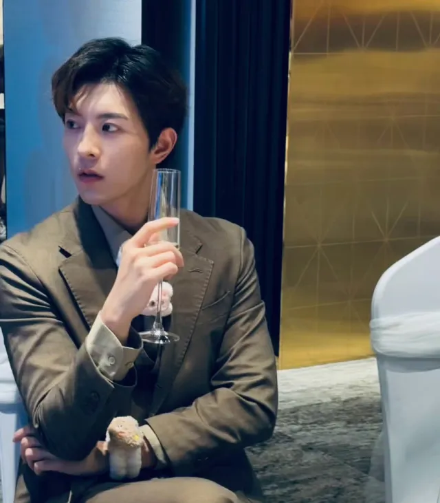 Qiu Dingjie's Possession